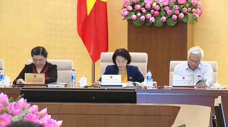 Komite Tetap MN Vietnam berbahas tentang RUU amandemen atas  beberapa pasal  dari Undang-Undang tentang Transfer Teknologi - ảnh 1