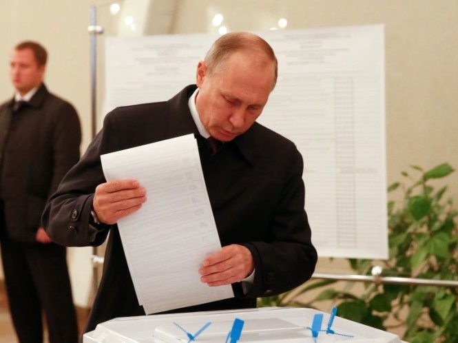 Partai  Rusia Bersatu  yang berkuasa merebut 51 persen jumlah suara - ảnh 1