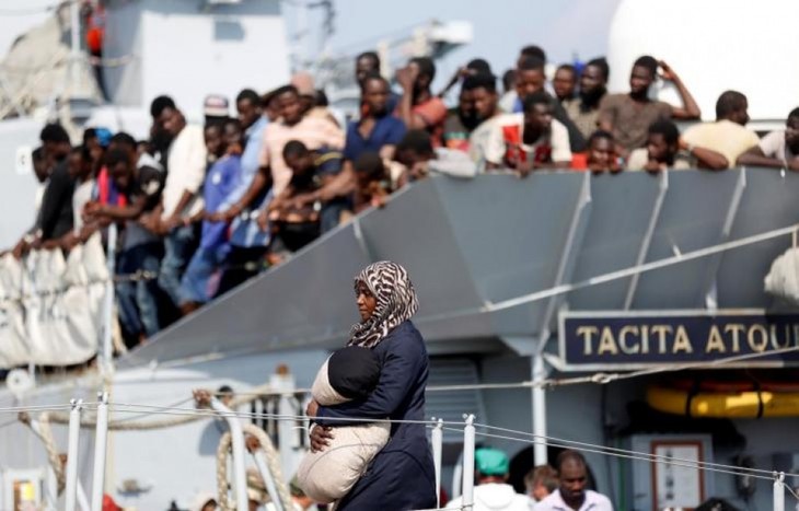 Suriah: Kira-kira 3000 orang migran diselamatkan di Laut Tengah - ảnh 1