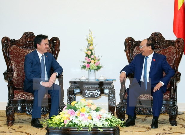 PM Vietnam, Nguyen Xuan Phuc menerima para Dubes Singapura dan  Kamboja - ảnh 2