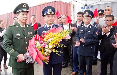 Polisi laut Tiongkok mengunjungi kota Hai Phong - ảnh 1