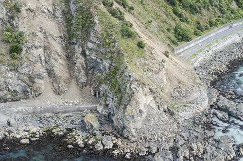 Gempa bumi  terjadi terus-menerus di Selandia Baru - ảnh 1