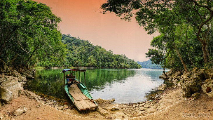 Danau Ba Be: Danau air tawar  yang paling besar  di lereng  gunung  di Vietnam - ảnh 8