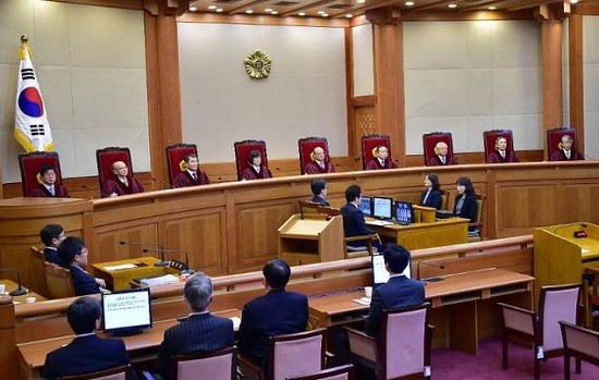 Mahkamah Konstitusi Republik Korea mengadakan acara dengar pendapat ttg pemakzulan  terhadap Pres. - ảnh 1