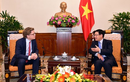 Swedia  selalu menganggap penting  penguatan hubungan kerjasama dengan Vietnam di banyak bidang - ảnh 1