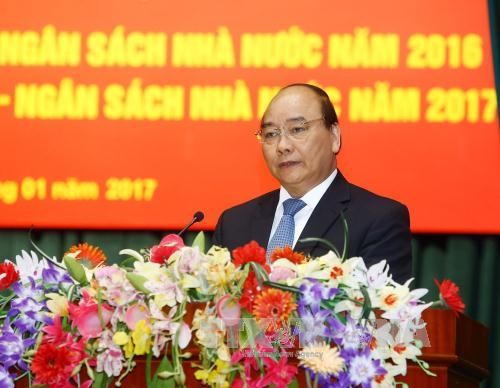 Kementerian Keuangan Vietnam harus dengan gigih menảik anggaran pendapatan Negara sejak dari awal tahun 2017 - ảnh 1