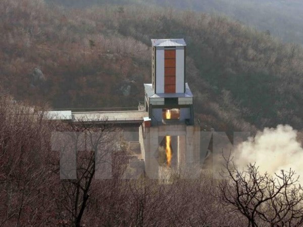 Republik Korea mengikuti  dengan ketat kemungkinan RDR meluncurkan uji coba rudal jarak jauh - ảnh 1