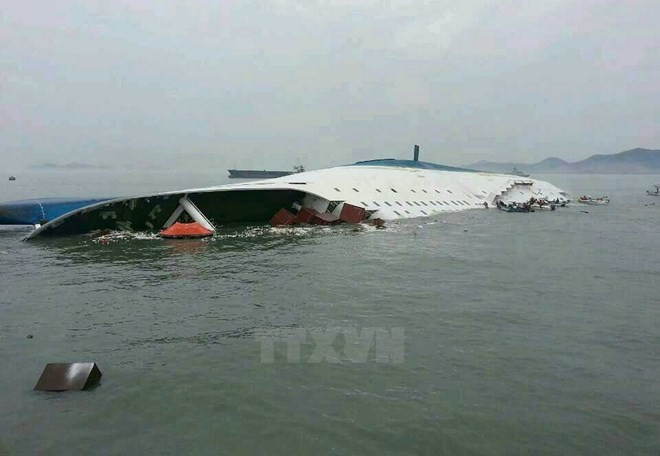 Mahkamah Konstitusi  membantah bukti  bahwa Presiden Park Geun-hye yang terlibat dengan  musibah tenggelamnya feri - ảnh 1