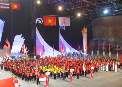 Untuk pertama kalinya  diselenggarakan  lomba lari estafet  ASEAN - ảnh 1