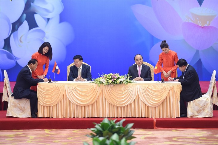 Meningkatkan  hubungan kerjasama  bilateral Vietnam-Laos - ảnh 1
