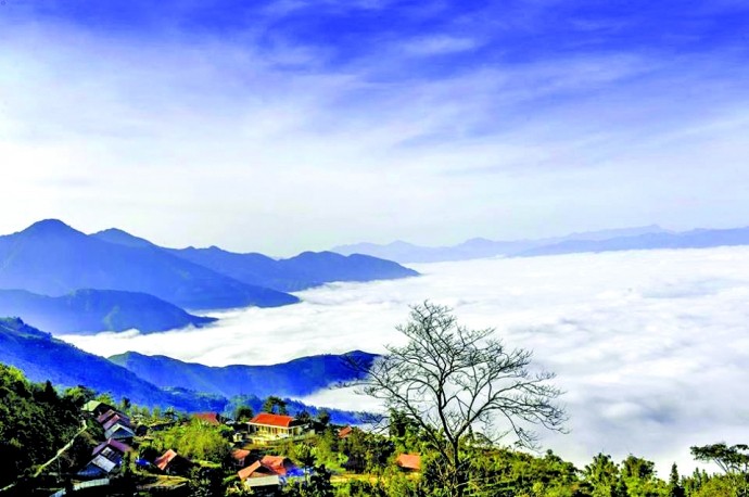 Daerah dataran tinggi Sin Ho: Keindahan yang masih liar di daerah pegunungan dan hutan Tay Bac - ảnh 1