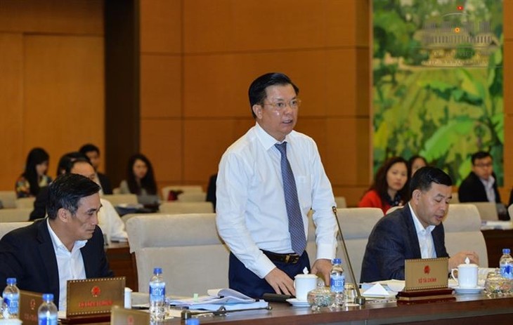 Komite Tetap MN Vietnam  berbahas tentang RUU mengenai Pengelolaan Utang Publik (amandemen) - ảnh 1