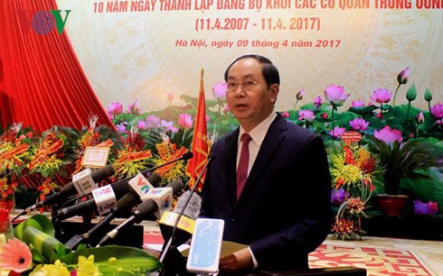 Presiden Vietnam, Tran Dai Quang menghadiri acara peringatan ultah ke-10 berdirinya Komite Partai Blok Badan-Badan  Pusat - ảnh 1