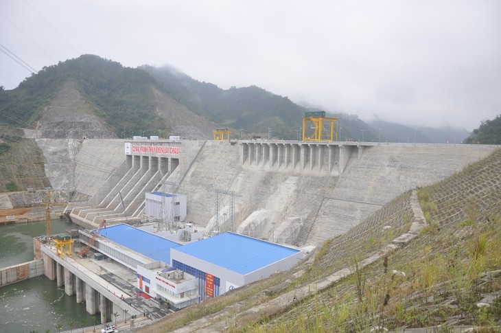Pabrik hidrolistrik Lai Chau-Destinasi wisata yang atraktif di daerah Tay Bac - ảnh 1