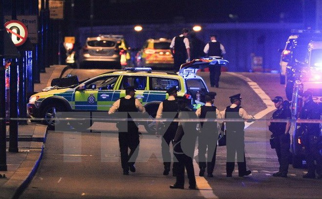 Polisi Inggeris membasmi tiga teroris di London - ảnh 1