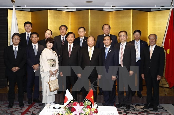 PM Vietnam, Nguyen Xuan Phuc  mengakhiri dengan baik kunjungan resmi di Jepang - ảnh 1