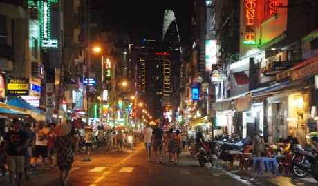  Kota Ho Chi Minh meresmikan jalan ke-2 untuk para  pejalan kaki - ảnh 1