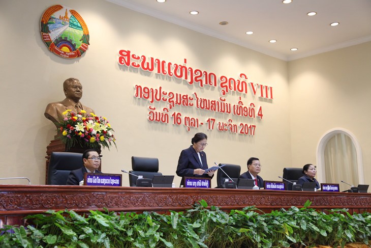 Pembukaan persidangan ke-4 Parlemen Republik Demokrasi Rakyat Laos angkatan VIII - ảnh 1