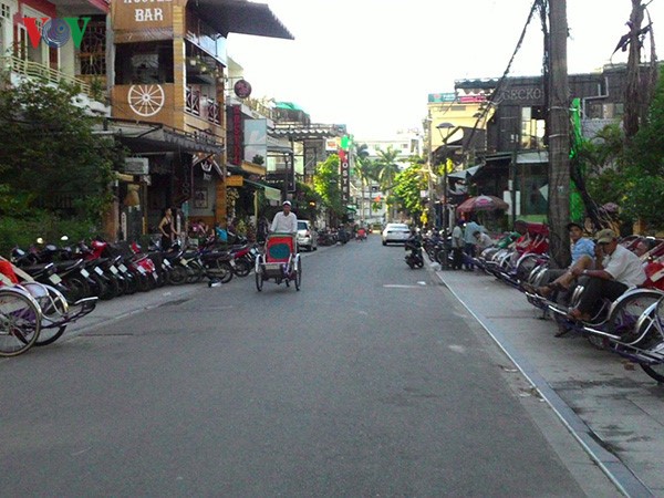 ADB  membantu Vietnam  membangun insfastruktur  perkotaan hijau dan beradaptasi dengan perubahan iklim di kota-kota  kelas 2 - ảnh 1