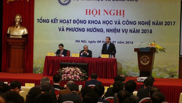PM Vietnam, Nguyen Xuan Phuc menghadiri Konferensi evaluasi dari Kementerian Ilmu Pengetahuan dan Teknologi - ảnh 1