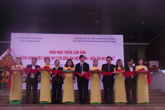 Pameran foto: “Tahun APEC Vietnam 2017 dan selar Vietnam-selar Da Nang” - ảnh 1