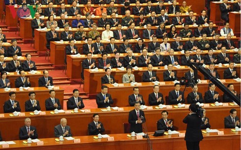 Pembukaan persidangan pertama Kongres Rakyat Nasional Tiongkok angkatan XIII - ảnh 1