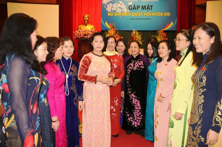 Vietnam mencapai prestasi tinggi tentang kesetaraan gender - ảnh 1