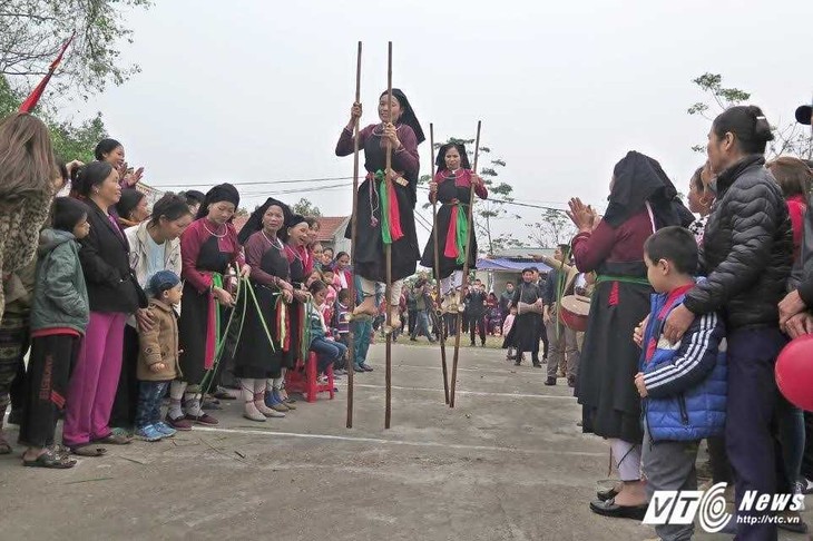 Pesta Balai Desa Ngoc Tan-Tempat menyimpan permainan-permainan rakyat  yang unik - ảnh 1