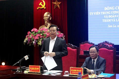 Deputi PM Vietnam, Trinh Dinh  Dung melakukan kunjungan kerja di Provinsi Son La - ảnh 1