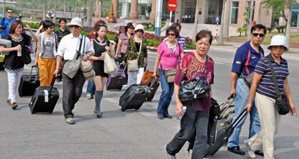 Jumlah wisman  yang datang ke Vietnam mencapai  6,7 juta orang - ảnh 1