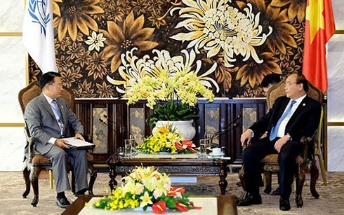 PM Vietnam, Nguyen Xuan Phuc  menerima para pemimpin dari organisasi-organisasi  internaisonal  yang menghadiri GEF6 - ảnh 1