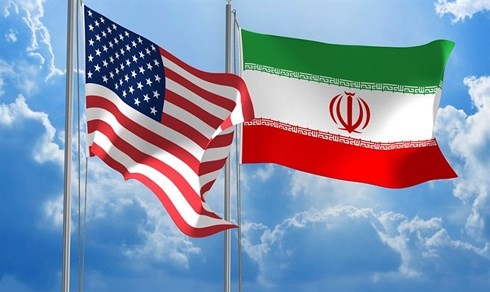 Iran menyatakan tidak membiarkan AS mencegah aktivitas ekspor minyak tambang - ảnh 1