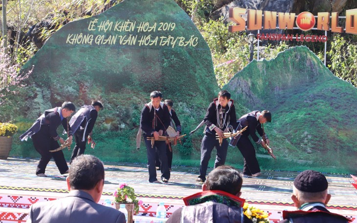 Pembukaan Festival Seruling Khen dan Festival Musim Semi Membuka Pintu Langit Fansipan 2019 - ảnh 1