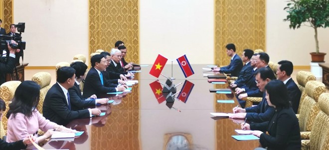 Deputi PM, Menlu Viet Nam, Pham Binh Minh  melakukan kunjungan resmi  di RDRK - ảnh 1