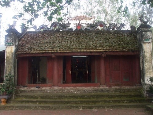 Balai Desa Lac Thi: tempat menyimpan selar sejarah yang heroik di bumi Thang Long-Ha Noi - ảnh 1
