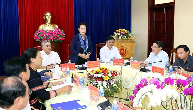  Ketua MN Viet Nam, Nguyen Thi Kim Ngan melakukan kunjungan kerja di Provinsi Kon Tum - ảnh 1