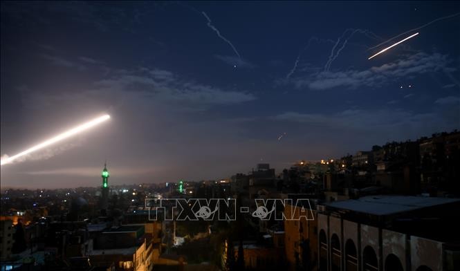 Suriah memukul mundur serangan-serangan udara Israel di Kota Aleppo - ảnh 1