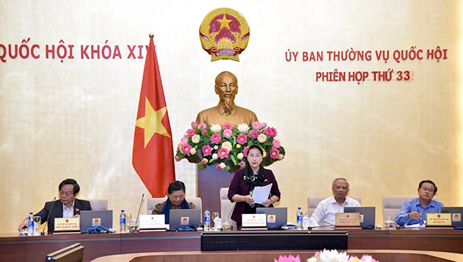 Penutupan  persidangan ke-33  Komite Tetap MN Viet Nam - ảnh 1