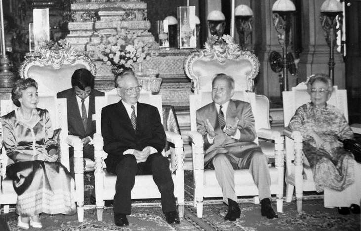 Media Kamboja dan AS menonjolkan  sumbangan-sumbangan mantan Presiden Negara Le Duc Anh - ảnh 1