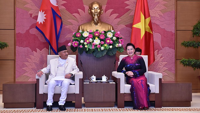 Ketua MN Viet Nam, Nguyen Thi Kim Ngan menerima  PM Nepal, Khadga Prasad Sharma Oli. - ảnh 1