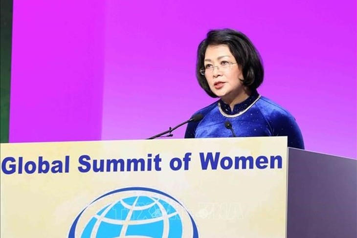 KTT Perempuan Global:  Wapres Vietnam, Dang Thi Ngoc Thinh menjunjung tinggi peranan perempuan dalam era digital dan Revolusi Industri 4.0 - ảnh 1