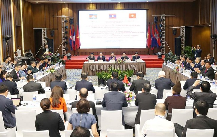 Konferensi ke-7 Komisi Luar Negeri dari Parlemen tiga negeri Kamboja-Laos-Viet Nam - ảnh 1
