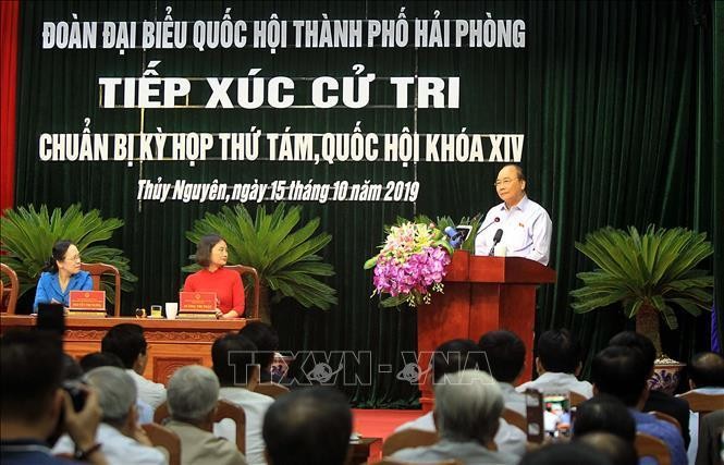 PM Vietnam, Nguyen Xuan Phuc  melakukan kontak dengan para pemilih Kota Hai Phong - ảnh 1