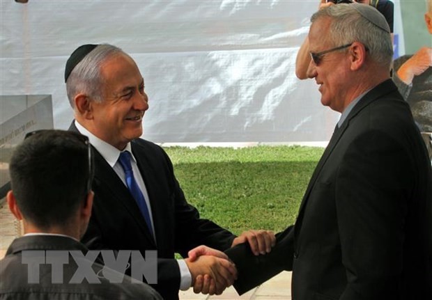 Presiden Israel menunjuk pimpinan Partai Hijau-Putih untuk membentuk pemerintah baru - ảnh 1