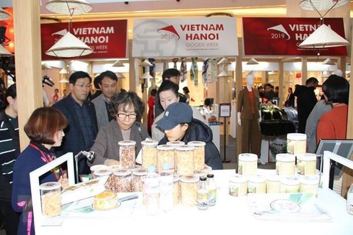 Pekan  Produk Vietnam-Hanoi 2019 di Republik Korea - ảnh 1