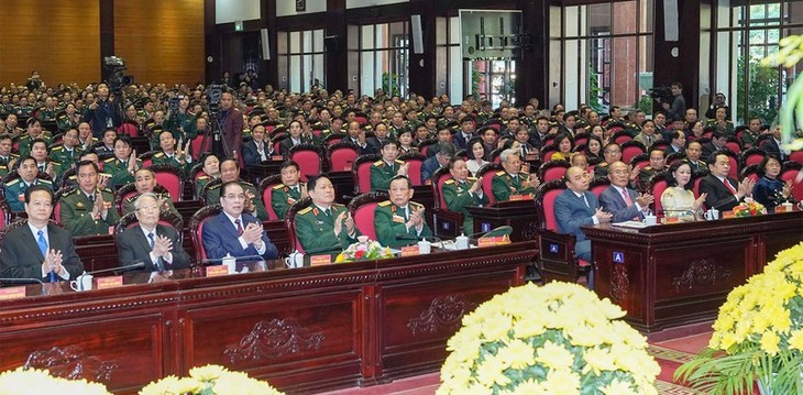 PM Nguyen Xuan Phuc menghadiri acara peringatan HUT ke-30  berdirinya legiun  veteran perang Vietnam - ảnh 1