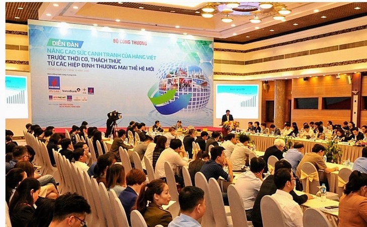 Meningkatkan daya saing komoditas Vietnam  dalam menghadapi tantangan dan peluang  dari Perjanjian Perdagangan  Bebas generasi baru - ảnh 1