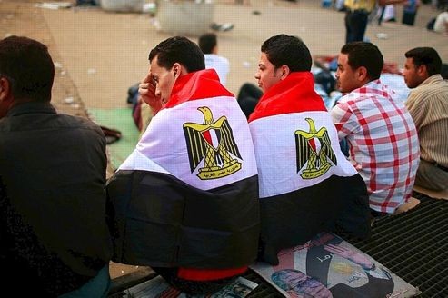 La place Tahrir réoccupée par des Egyptiens  - ảnh 1