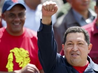 Hugo Chavez réélu pour six ans à la tête du Venezuela - ảnh 2