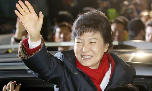Les défis posés à la première femme présidente de la République de Corée - ảnh 1